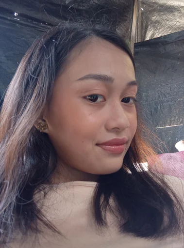 Camilla, 19