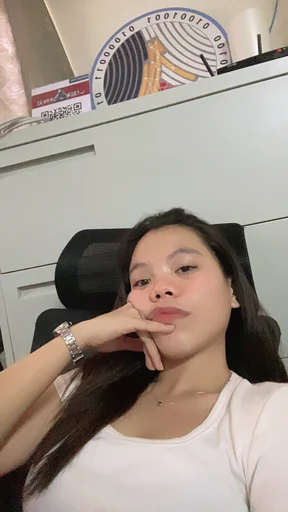Ivy, 23