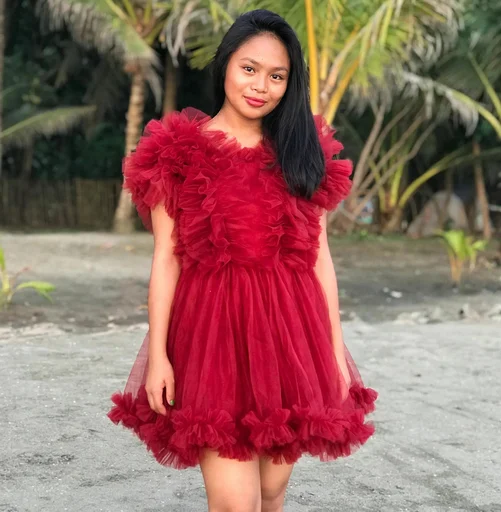 Marian, 23