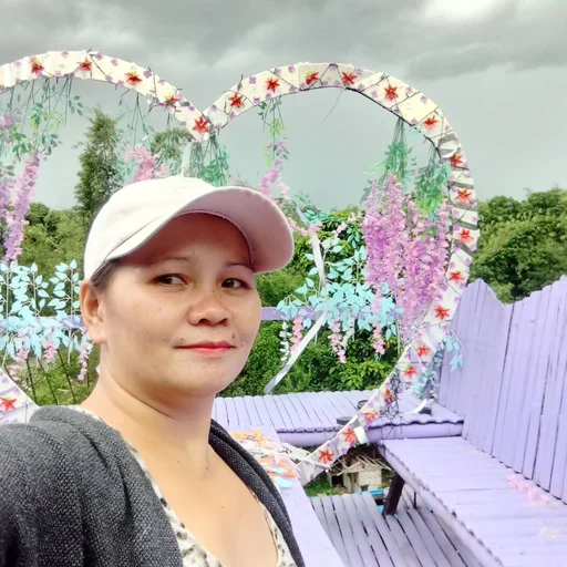 rosalyndagangsugan, 33