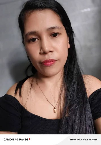 Riza, 34