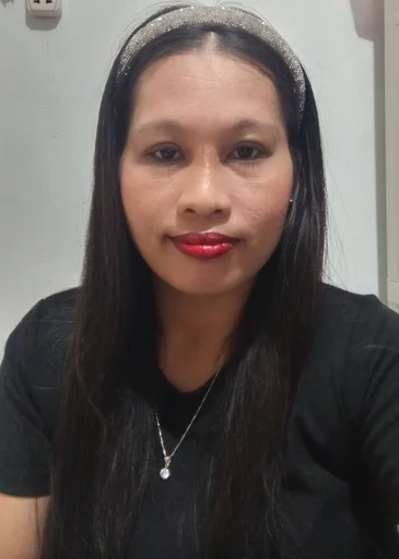 Arlene, 39