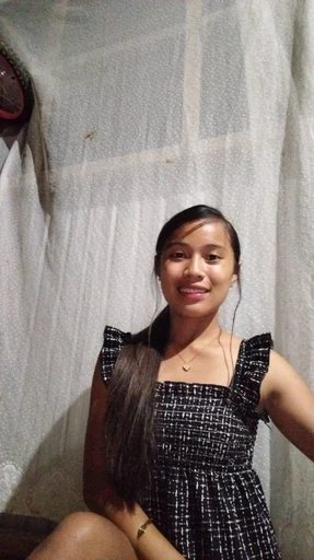 Shanine, 19