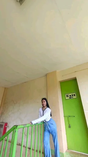 Kate, 20