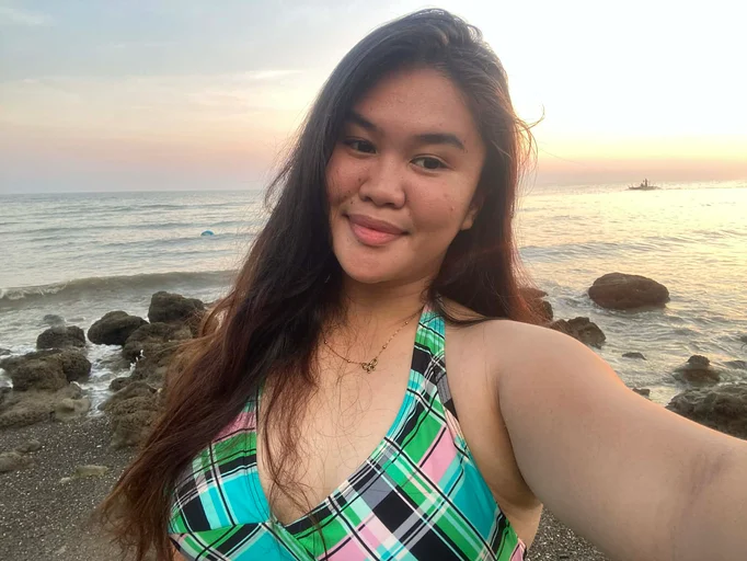 Marie, 19