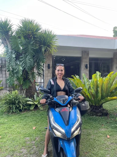 Sheryl, 43