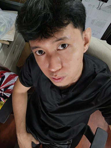 Chris, 23