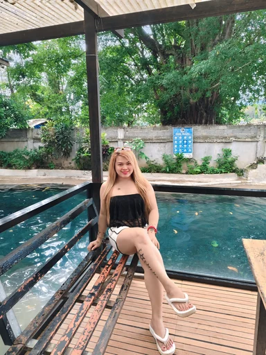Zaira, 34