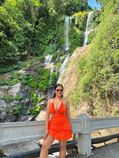 Jelca, 29