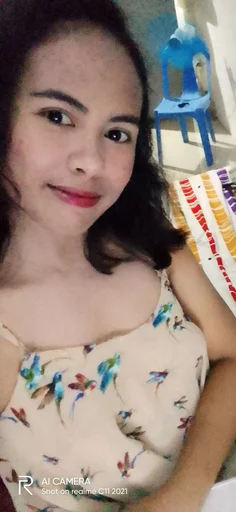 Rowena, 23