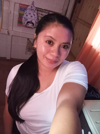 Cristina, 27