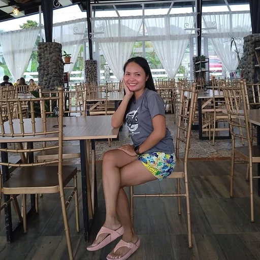 Kimberly, 32