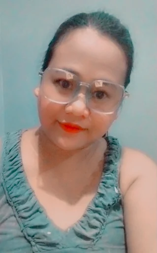 Diana, 31