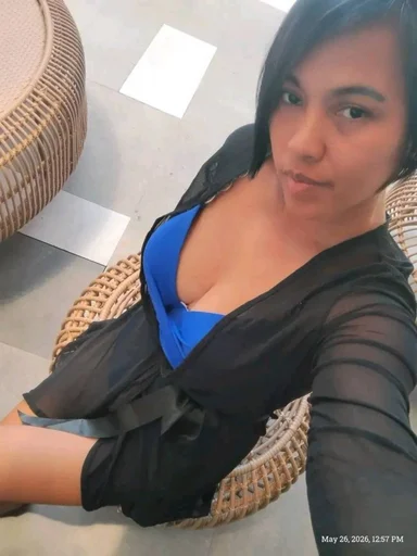 Noemi, 44
