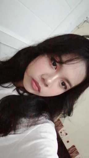 Abby, 18
