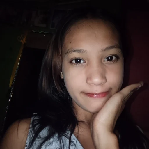 Mariel, 18