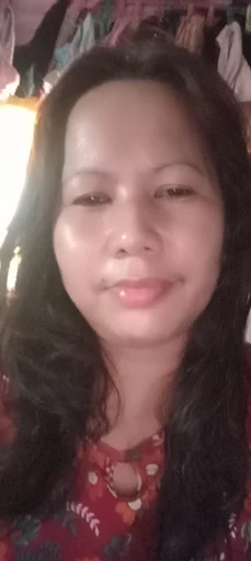 Angielyn, 43