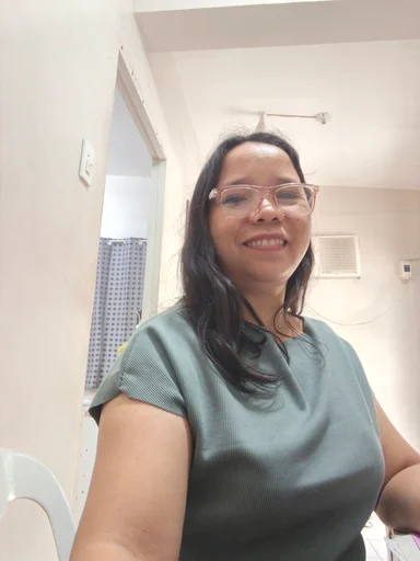 Michelle, 44