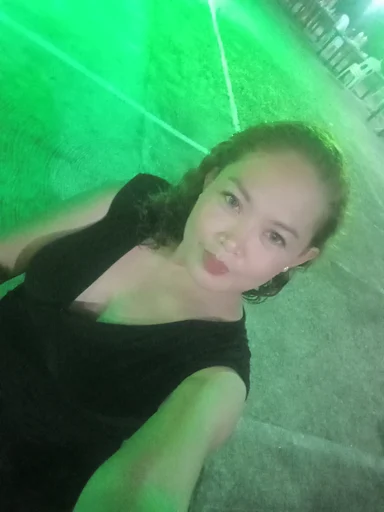 Roxanne, 36