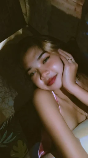 Joan, 27