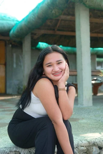Catherine, 25