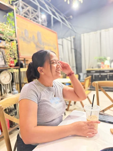 Mariel, 24