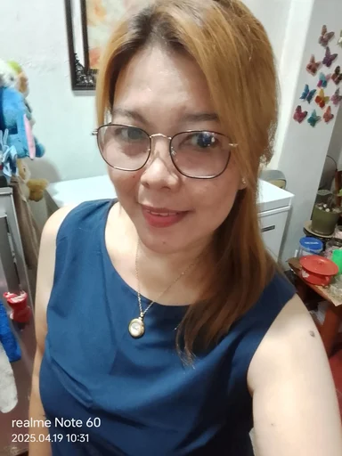 Michelle, 48