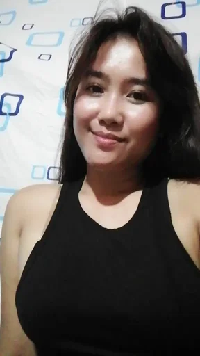 Miss J, 32