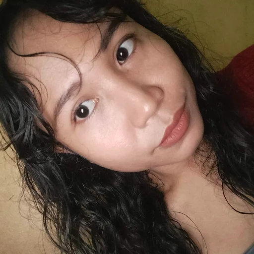 Emily, 33