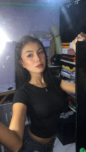 Farida, 22
